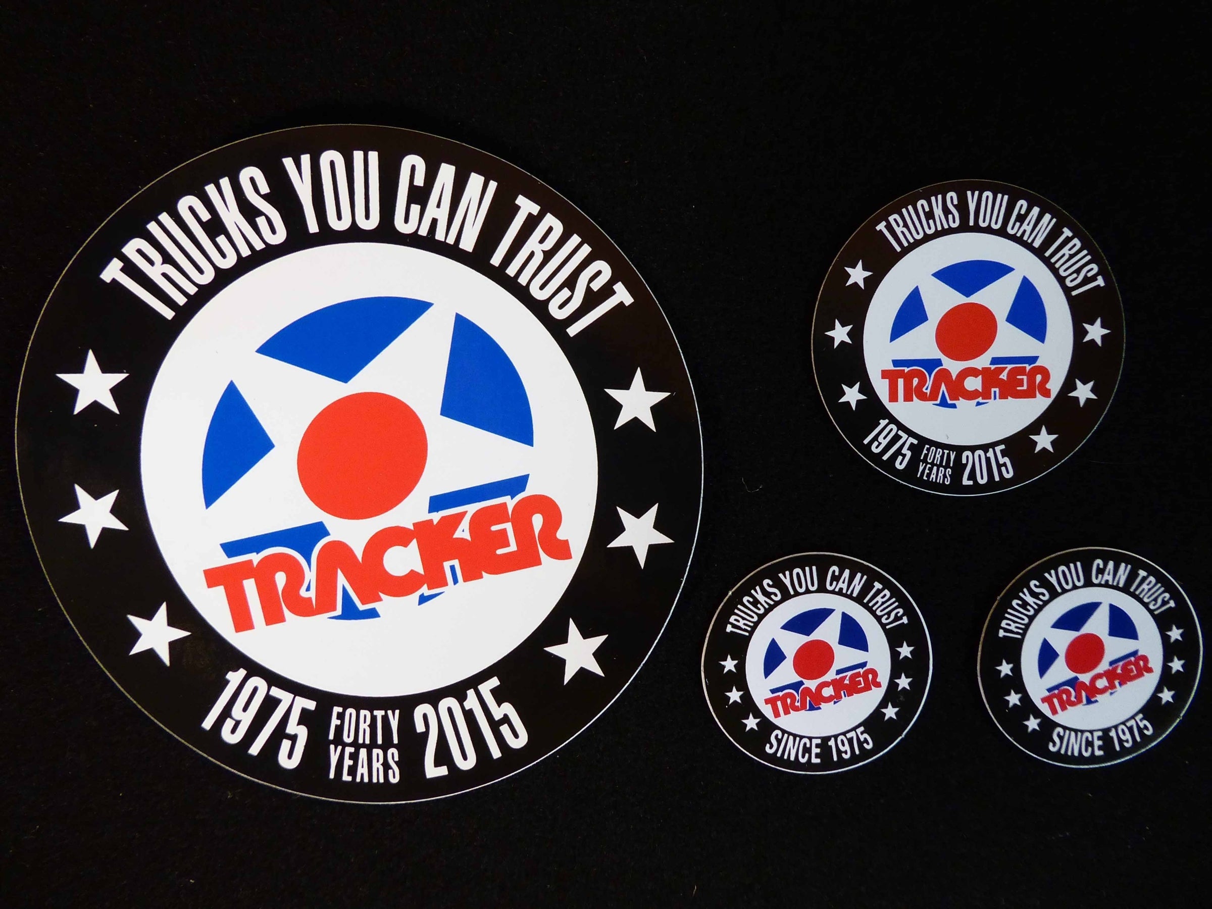 趣味・スポーツ・実用 TRACKER: FORTY YEARS of SKATEBOARD HIST Tracker History – Forty Years of Skateboard History